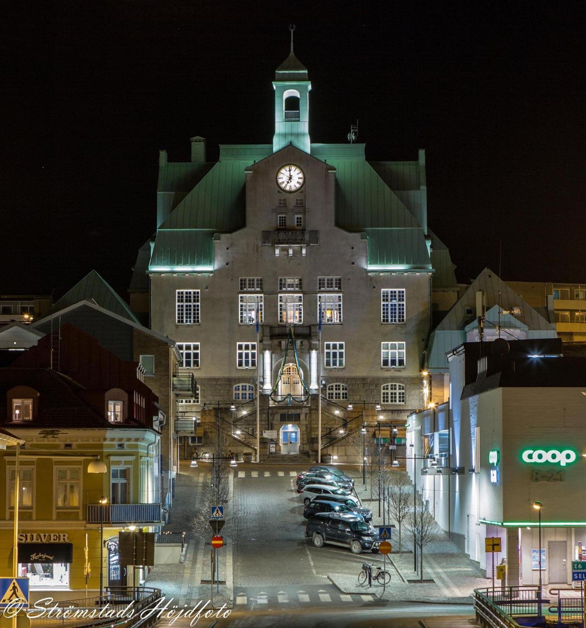 1 Rums-Laegenheter, Gangavstand Till Stroemstads Centrum Esterno foto